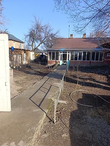 Продажа коттеджей и домов: Дом с участком срочно барачный дом сатылат душ кухня хол 2 спальный — 1