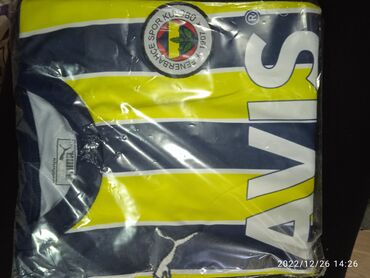 İdman formaları: Futbol ücün geyim- ;/komanda formaları./qiyməti 35 AZN.(metro — 12