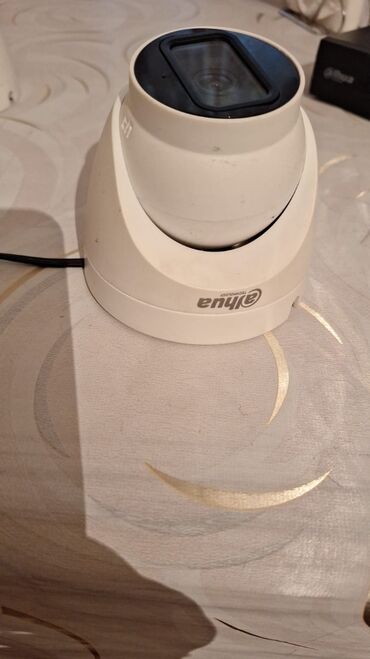 Videomüşahidə: Dahua brendindən təhlükəsizlik kamera sistemi, qara rəngdə DVR cihazı — 10