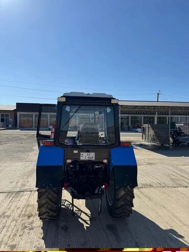 Traktorlar: Belarus 82.1 traktor – universal kənd təsərrüfatı və kommunal işlər — 5