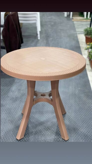 plastik stol stul sederek: Türkiyə istehsalı yuvrak masa