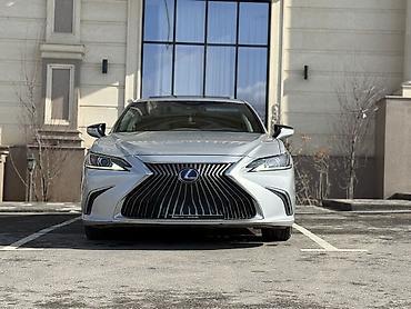 Lexus: Lexus ES: 2019 г., Типтроник, Гибрид, Седан — 2