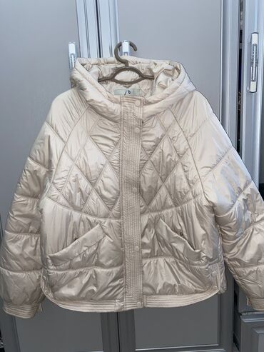 куртки zara: Пуховик, Короткая модель, Корея, M (EU 38), L (EU 40), XL (EU 42)