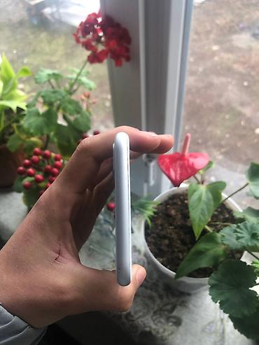 Apple iPhone: IPhone 8 Plus, 64 ГБ, Белый — 8