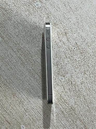 Apple iPhone: IPhone 4S, Б/у, 16 ГБ, Белый, Зарядное устройство, Кабель — 10