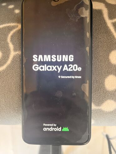 prodaja telefona pancevo: Samsung Galaxy A20e, bоја - Tamnoplava