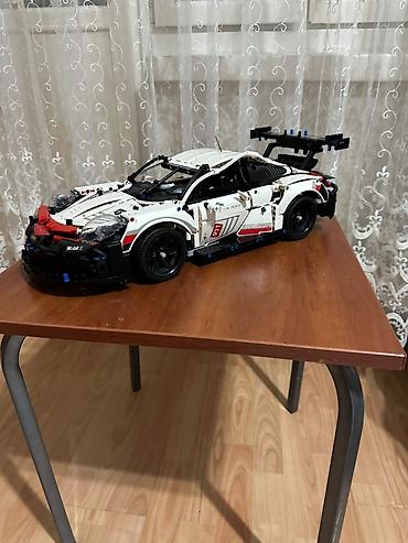 lego original: Конструктор спортивного автомобиля Porsche 911 RSR (тип LEGO Technic) — 4