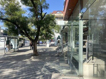 Digər kommersiya daşınmaz əmlakı: Obyekt Yasamalda yerləşir icarəyə verilir. Yol kənarıdır, İnsanların — 11