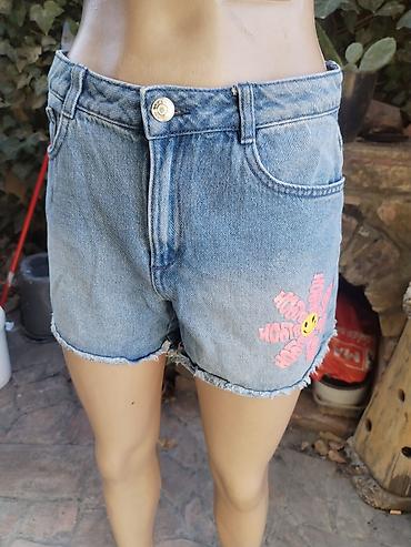 Shorts, Britches: Ženski teksas šorts – veličina S. - Klasičan plavi denim, srednji — 2