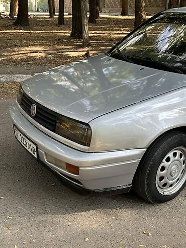 колесо для чемодана: Volkswagen Vento: 1994 г., 1.8 л, Механика, Бензин, Седан — 7