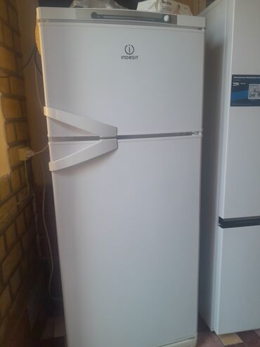 Холодильники: Холодильник Indesit, Однокамерный, De frost (капельный)