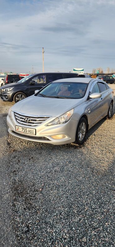 Hyundai: Hyundai Sonata: 2011 г., 2 л, Автомат, Газ, Седан