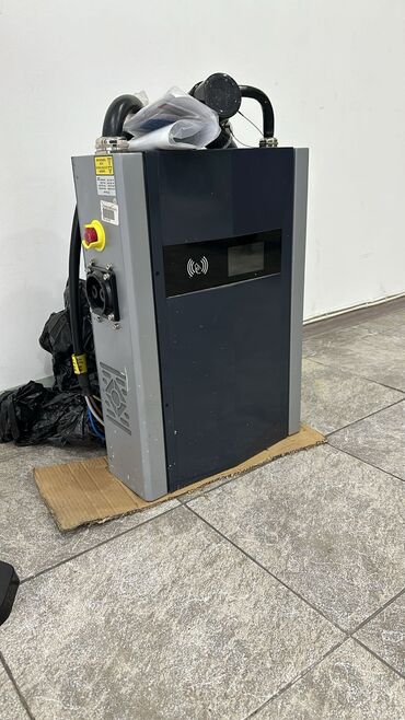 Avtomobil akkumulator zaryadkalari: Charger aparati 32 kv-liq.Yaxşı veziyyetdedir.Masinlarinizi zaprafka