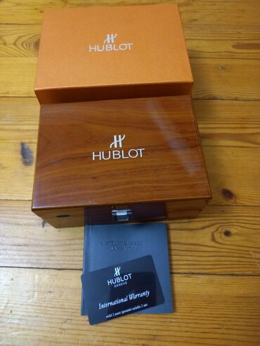 jaket kişi: Yeni, Qol saatı, Hublot