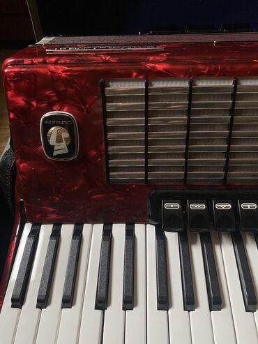 Akkordeonlar: Akustik Akkordeon, Yeni, Ünvandan götürmə — 11