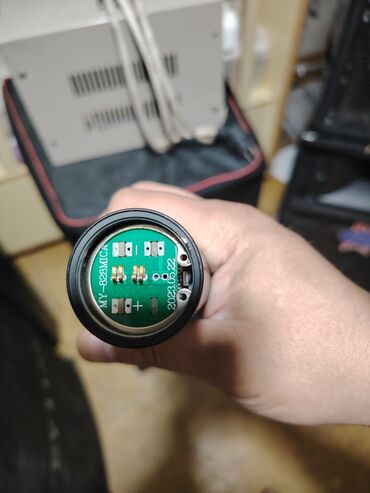 Səsgücləndiricilər, qulaqlıqlar və mikrofonlar: Shure QLXD4 simsiz mikrofon qəbuledicisi - Model: QLXD4 (Q51 — 15