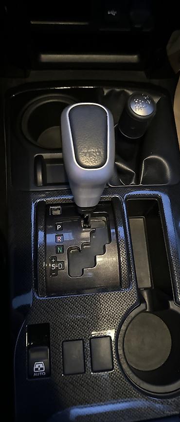 Toyota: Toyota 4Runner: 2022 г., 4 л, Автомат, Бензин, Внедорожник — 9