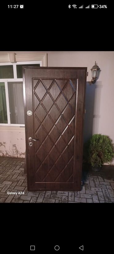 Гвозди, шурупы: Б/у Входная дверь C гарантией, Самовывоз, Бесплатная доставка, Платная доставка