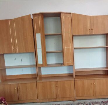 сунот кийимдер: Кийим салуучу шкаф, Колдонулган, Түз, ЛДСП