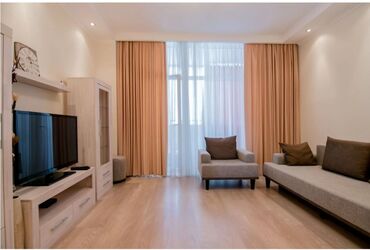 квартиру 1 ком: 2 комнаты, 42 м², 103 серия, 1 этаж, Старый ремонт
