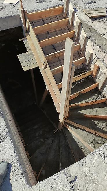 Pilləkən məhəccərləri: Betondan hazırlanmış pilləkənlər müxtəlif layihələr üçün uyğundur. Bu — 16