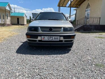 1 nz: Volkswagen Vento: 1992 г., 1.8 л, Бензин