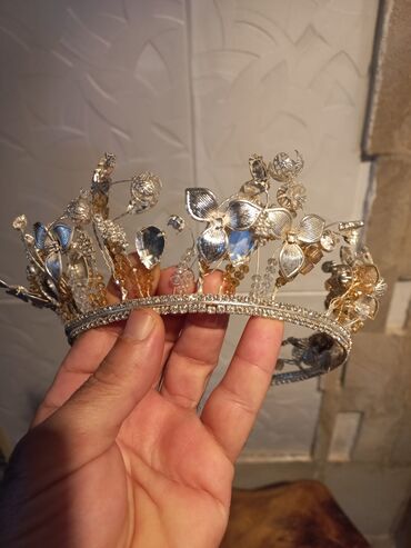 Taclar: Gəlin tacları və saç aksesuarları dəsti cəmi 300 azn - Üç fərqli — 15