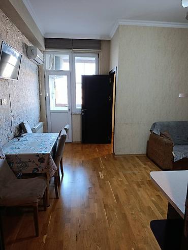 Uzunmüddətli kirayə mənzillər: Sumqayıt şəhər 10-cu mkr, yeni tikili16/9 cu mərtəbəsi, 37 m², 1 — 2