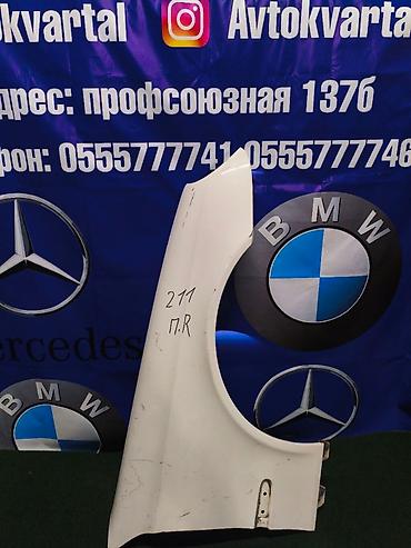 211 mers: Крыло Переднее правое Mercedes-Benz, 2006 г., Б/у, Оригинал — 1