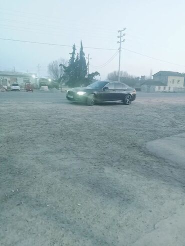 BMW: BMW 5 series: 2 l | 2014 il Sedan — 33