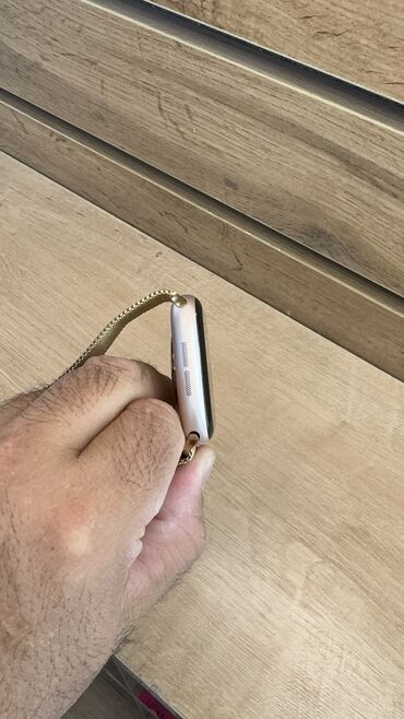 мобильные телефоны ми: Apple Watch 10
46mm
100%
Зарядка есть
23000сом