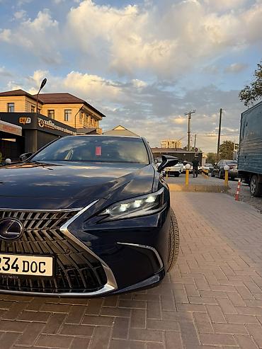 электромоил: Lexus ES: 2021 г., 2.5 л, Гибрид, Седан — 1