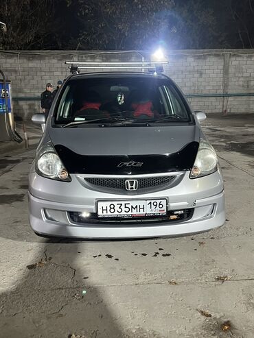 Honda: Honda Fit: 2004 г., 1.3 л, Вариатор, Бензин, Хэтчбэк