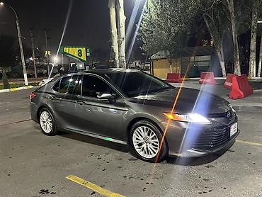 гибридный автомобиль купить: Toyota Camry: 2019 г., 2.5 л, Автомат, Гибрид, Седан — 3