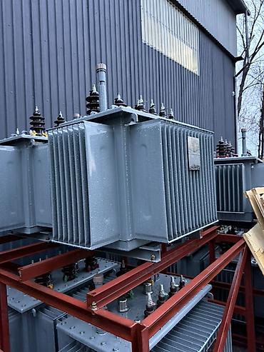 Силовые трансформаторы: Масляный силовой трансформатор с радиаторными панелями охлаждения — 16
