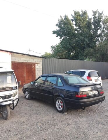 passat cc: Volkswagen Passat: 1993 г., 1.8 л, Механика, Бензин, Седан at lalafo.kg passat cc: Volkswagen Passat: 1993 г., 1.8 л, Механика, Бензин, Седан