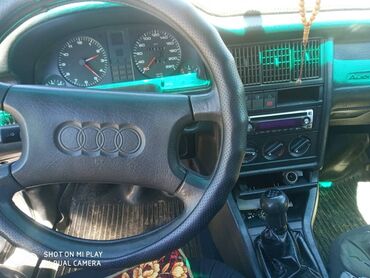 Audi: Audi 80: 1992 г., 2 л, Механика, Бензин, Седан