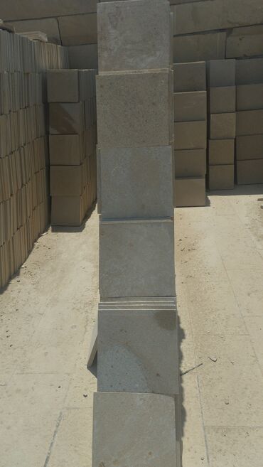 Beton plitələr: Bu məhsul çöl divarların fasad örtüyü, həmçinin pilləkənlər və — 3