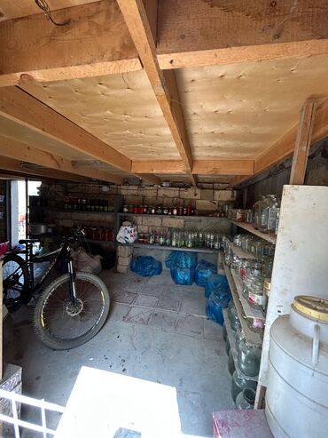 Bağ evlərinin satışı: Qaradağ Rayonu Qobustan Qəsəbəsinde 6 Sot Torpağda Kürsülü ev və — 24