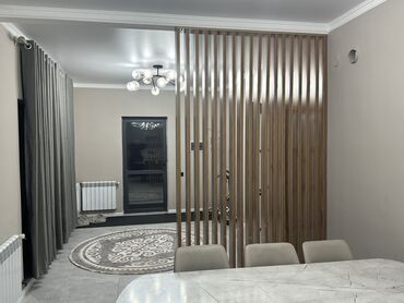 Посуточная аренда квартир: 3 комнаты, Бытовая техника, Душевая кабина, Парковка — 2