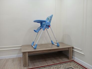 кухонный стол: Кухонный стол, Б/у, Прямоугольный, Нераскладной, ЛДСП