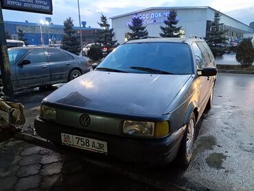 Volkswagen: Volkswagen Passat Variant: 1990 г., 1.8 л, Механика, Бензин, Универсал