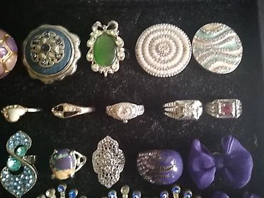 Prstenje: Novi ženski prsteni -svi zajedno-gomila novi različiti - ima po neki i — 5