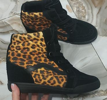 krossovka: Оригинал марка VANS. Кроссовки на танкетке. Размер 40. Замша кожа — 3
