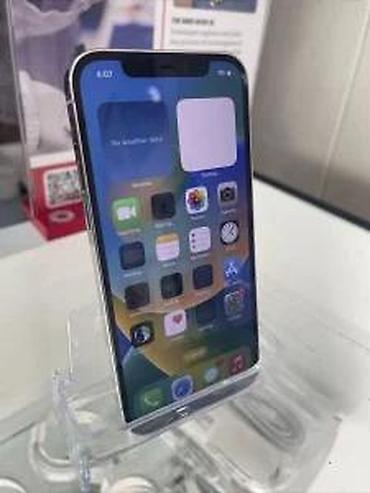 Apple iPhone: IPhone 13 Pro, 128 GB, srebrna boja - Super Retina XDR OLED 6.1" — 9