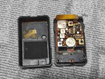 Pojačala i prijemnici: Philips džepni tranzistor radio - Kompaktan AM prijemnik sa analognim — 6