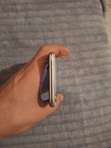 macbook air m2 ikinci el: IPhone Xr, 256 GB, Ağ, Qırıq — 2