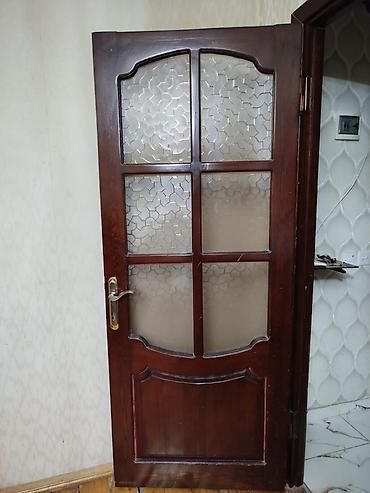 qapi ucun bezekler: Ağac qapı dəsti - Material: möhkəm ağac karkas, tünd qəhvəyi lak — 2
