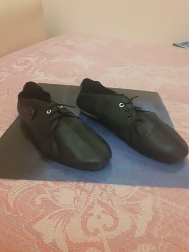 jordan ayakkabı qiymeti: Krasofkalar və idman ayaqqabıları