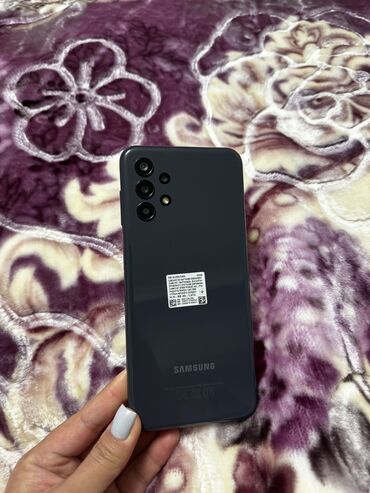 samsung 50: Samsung Galaxy A13, Б/у, 64 ГБ, цвет - Серый, 2 SIM